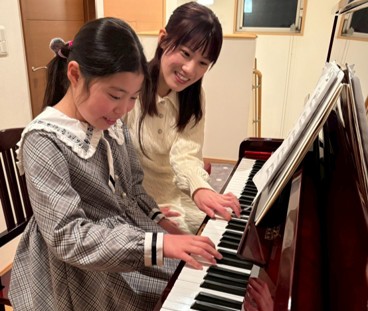 ピアノレッスンの様子（基礎練習のイメージ）